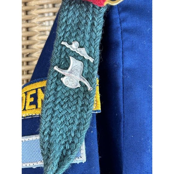 Vintage Cub Scout Boy Scout Uniform Shirt w Multiple Patches Medals Pins - Picture 12 of 16